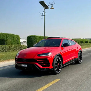 Lamborghini URUS Red